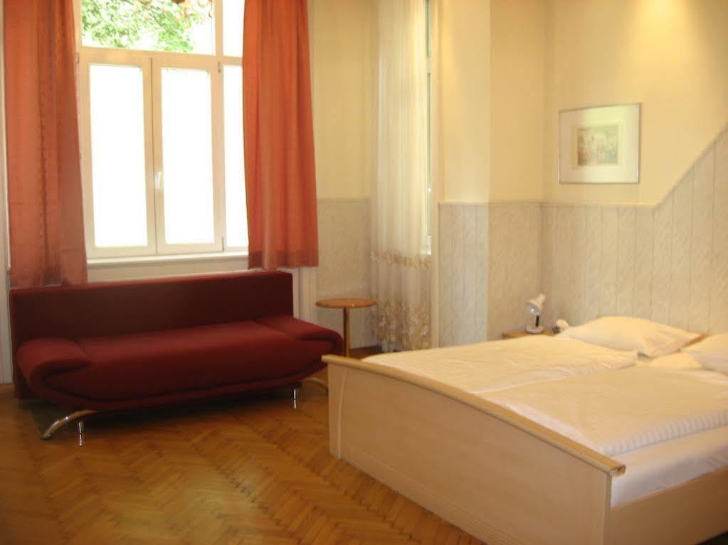 Pension Vera Wien Exteriör bild
